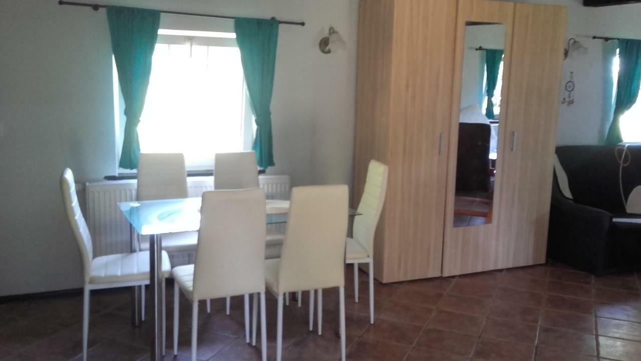Agroturystyka Pod Debami W Klukach Smoldzino Bagian luar foto